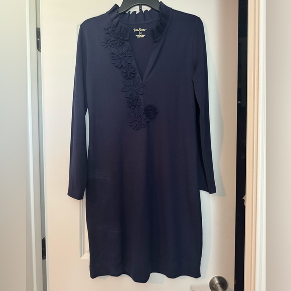 Lilly Pulitzer Navy Dress with Floral Details- women’s size medium - Picture 1 of 10